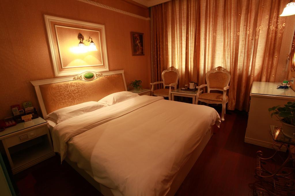 Chengdu Jiali Hotel Chunxi Branch Oda fotoğraf